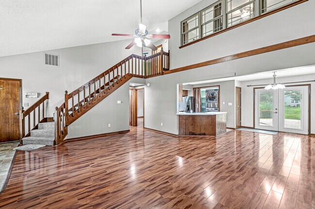 Foto del edificio - 213 Black Maple Ct