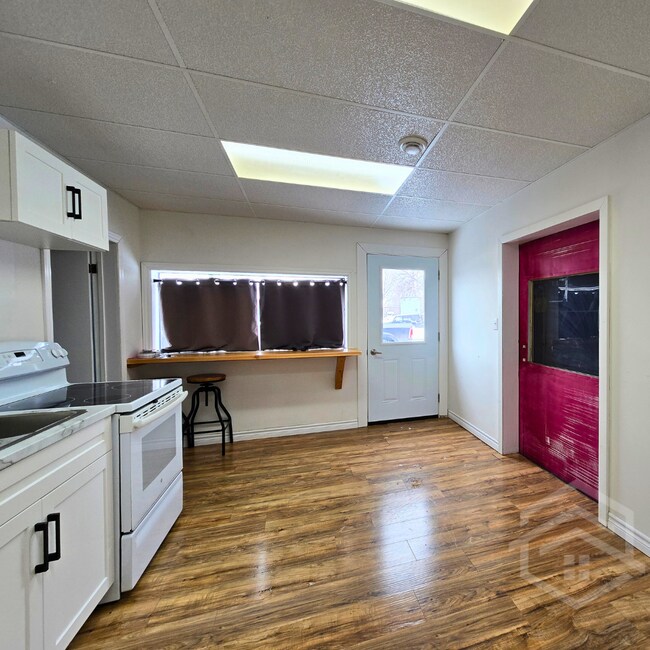 Building Photo - 1-Bedroom available in Courtland!!