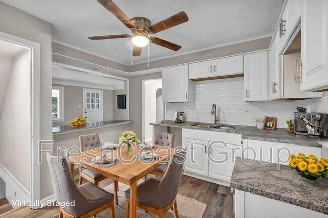 Foto del edificio - 12931 Fruitside Rd