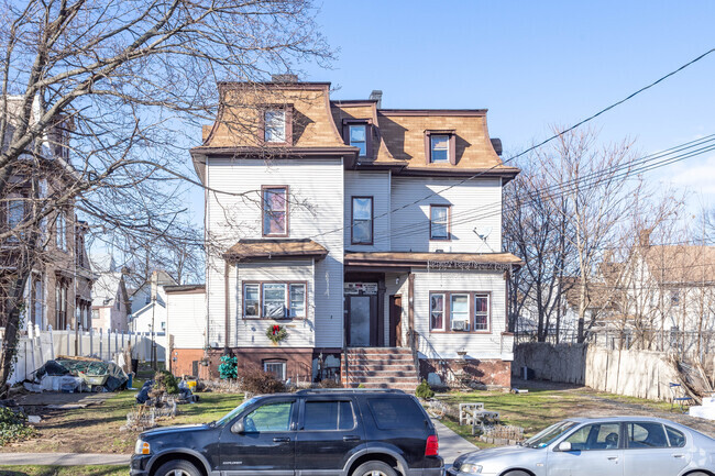 Foto del edificio - 192 Heberton Ave