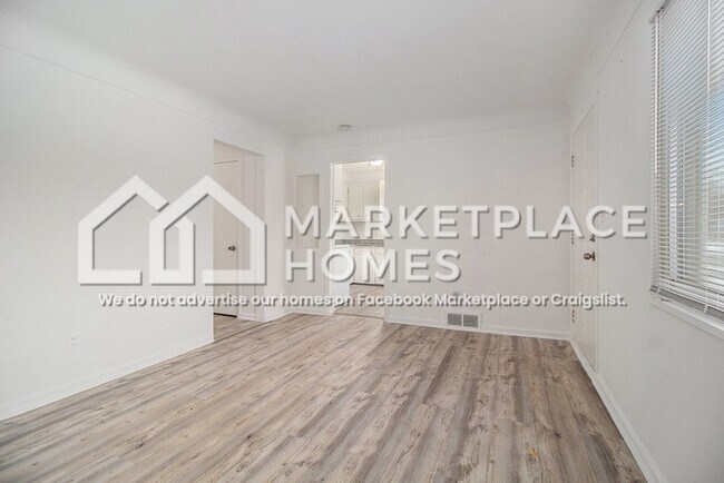 Foto del edificio - 22578 Raven Ave