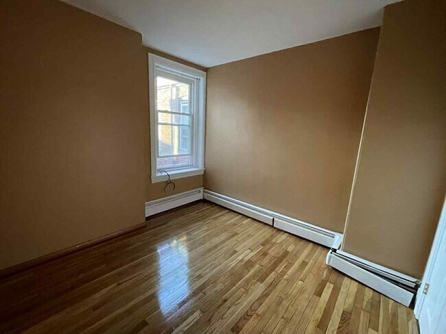 Building Photo - 30 Worthington St
