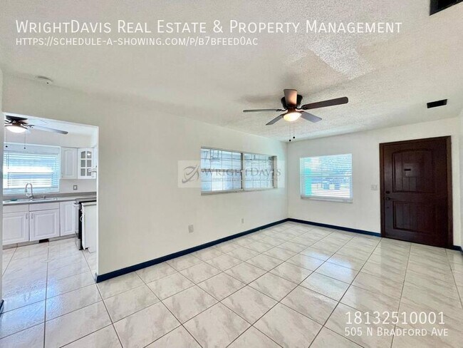 Foto del edificio - Cute 2/1 home in Tampa
