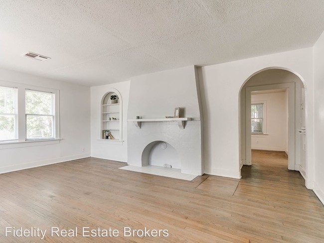 Building Photo - 2 br, 1 bath House - 3714 N Indiana Ave