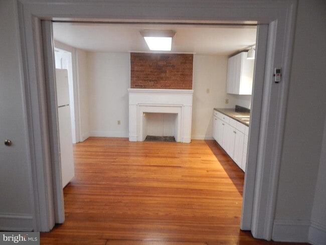 Foto del edificio - 507 W John St