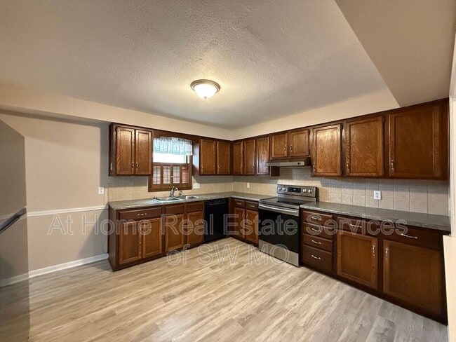 Building Photo - 1312 Walnut Lawn Ct