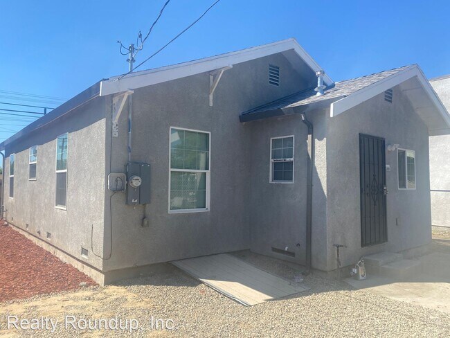 Foto del edificio - 2 br, 1 bath House - 1816 S El Dorado St