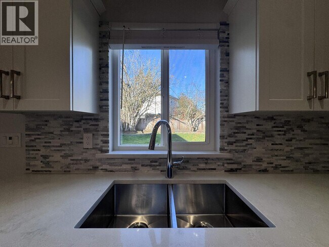 Building Photo - 23881-2114A 114A Ave