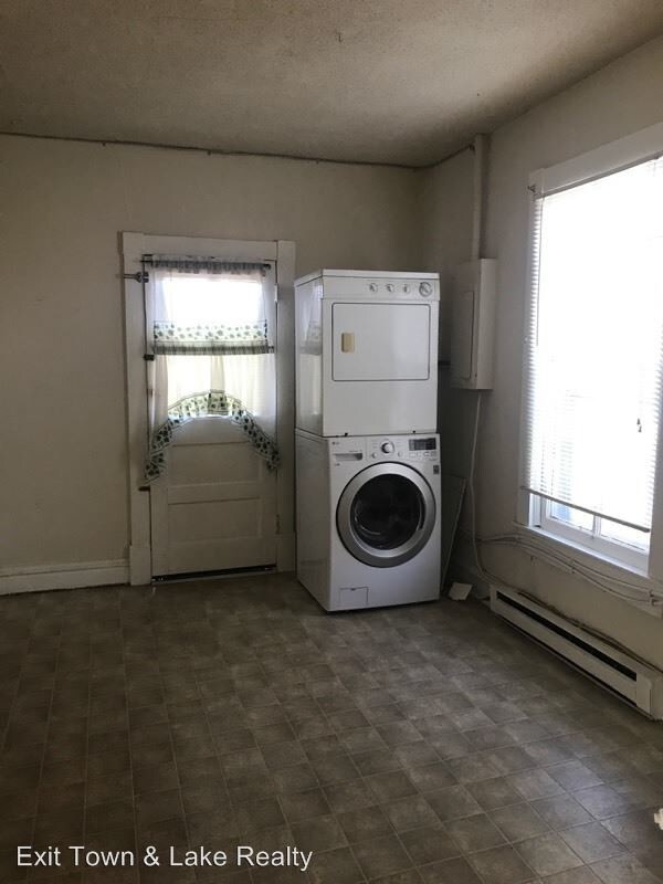 Foto del edificio - 215 N Mecklenburg Ave