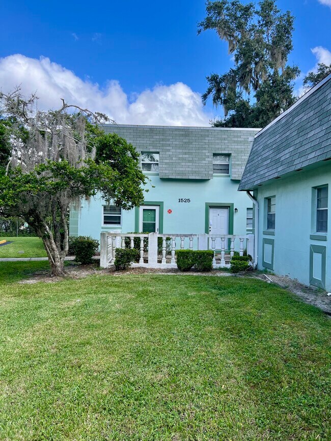 Foto del edificio - 1525 SE 25th St