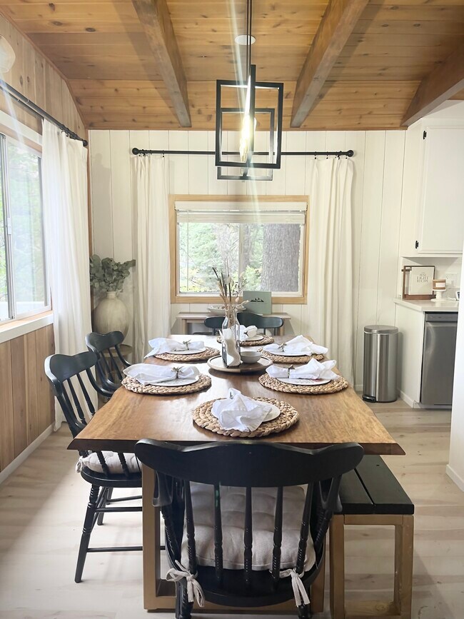 Foto del edificio - 28363 Larchmont Ln