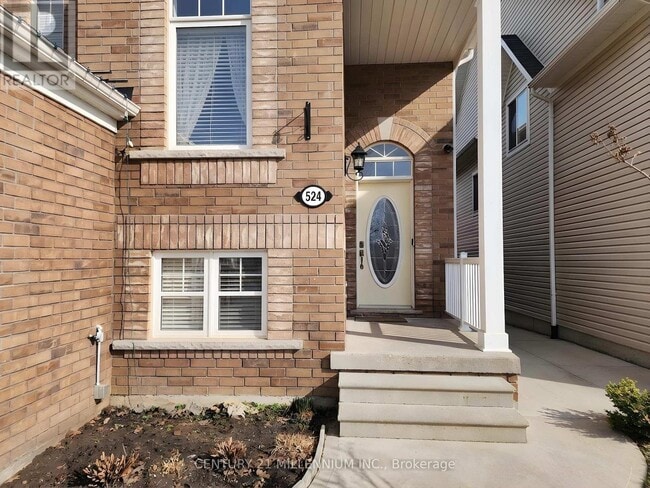 Building Photo - 524 Davis Dr