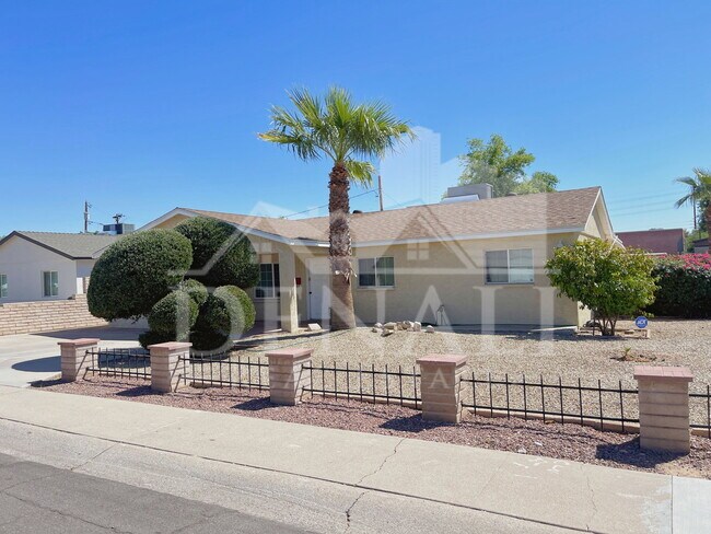 Foto del edificio - 2401 E Meadowbrook Ave