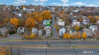 Building Photo - 146 Charles St