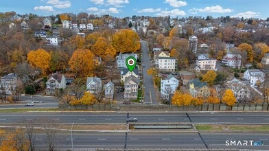 Building Photo - 146 Charles St