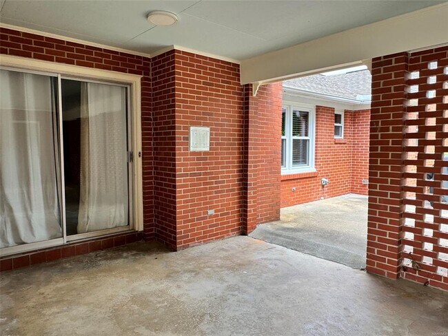 Building Photo - 2914 Sumter Ave