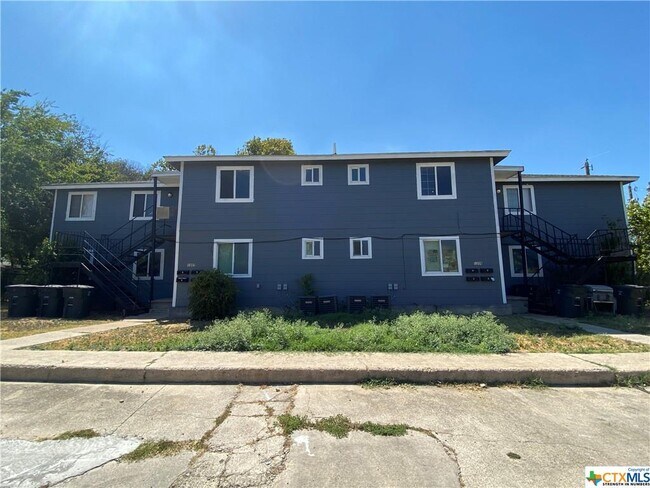 Foto del edificio - 1209 N 10th St