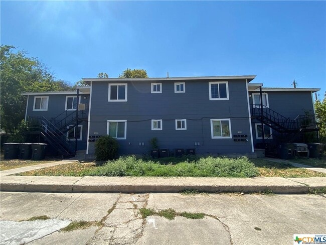 Building Photo - 1209 N 10th St