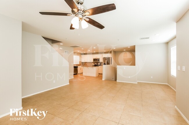 Foto del edificio - 8944 Amy Olivia Ave