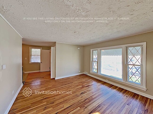 Building Photo - 4717 Wesley Terrace