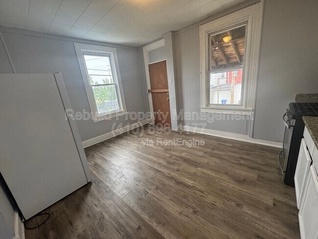 Foto del edificio - 2867 Lake Ave