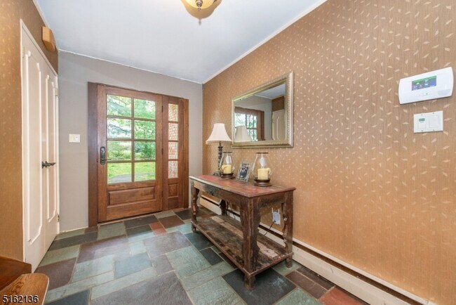 Building Photo - 18 Tremont Terrace