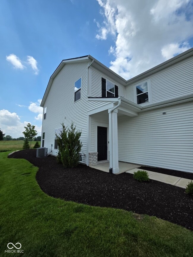 Building Photo - 10715 Mangrove Dr