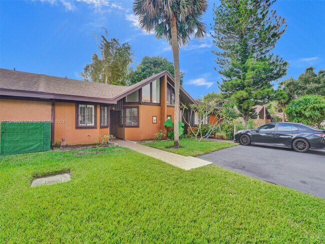 Foto del edificio - 9272 SW 132nd St
