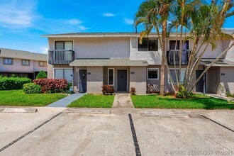 Building Photo - 2305 Seaside Dr
