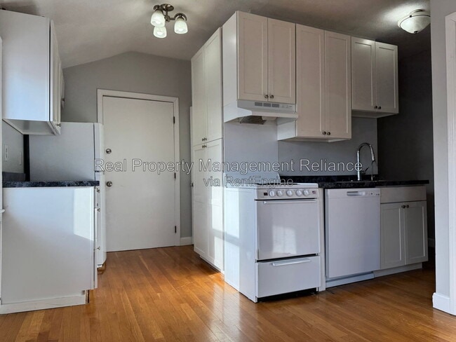 Photo - 81 Cabot Street Apartment