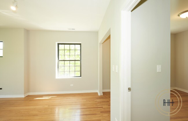 Foto del edificio - 3100 W Sunnyside Ave