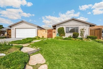 Building Photo - 1743 Evergreen Ave