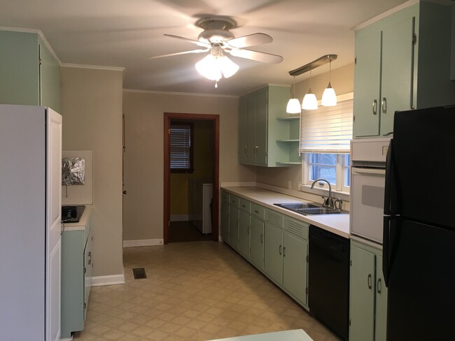 Foto del edificio - 1704 Calloway Ave