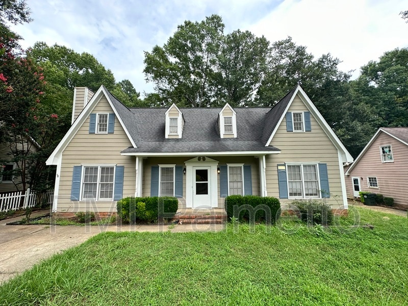 Primary Photo - 824 N Royal Tower Dr