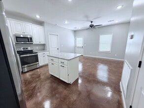 Building Photo - 104 Private Rd 4017