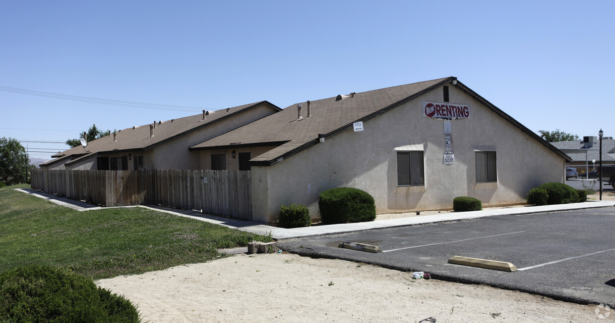 Primary Photo - 17486 Sequoia Ave