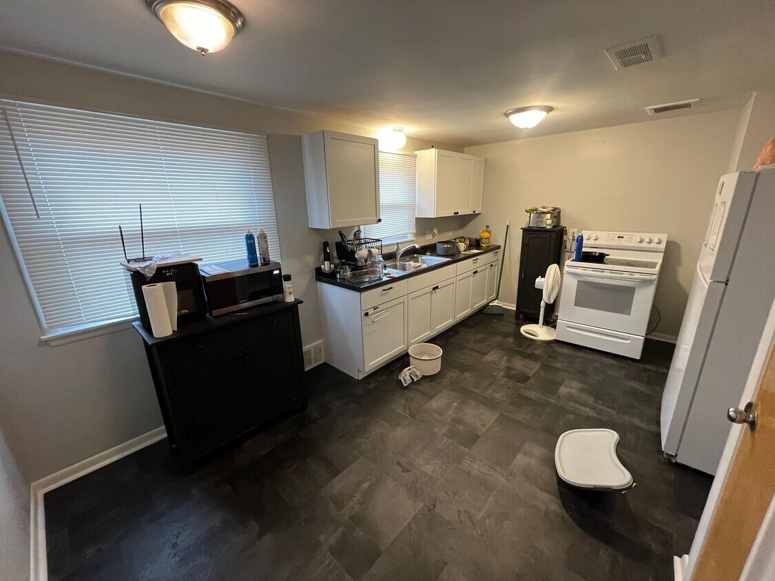 Foto del edificio - 3437 N 83rd St