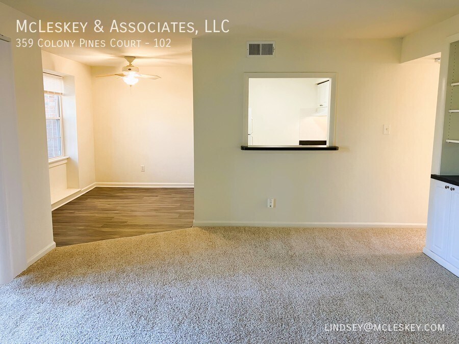 Primary Photo - Colony Pines Apartments