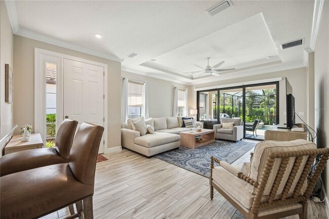 Building Photo - 5305 Bartolomeo St