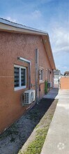 Building Photo - 13220 SW 46th St