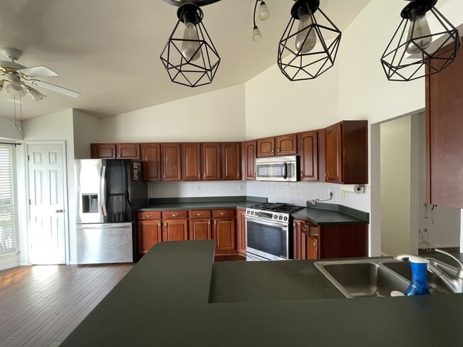 Foto del edificio - 1543 Presidents Landing Dr