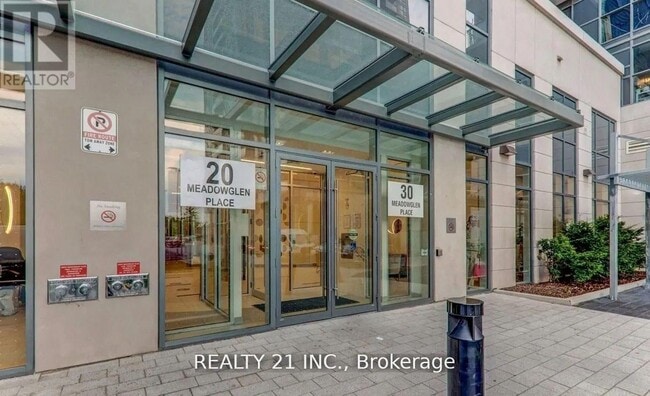 Building Photo - 20 Meadowglen Pl