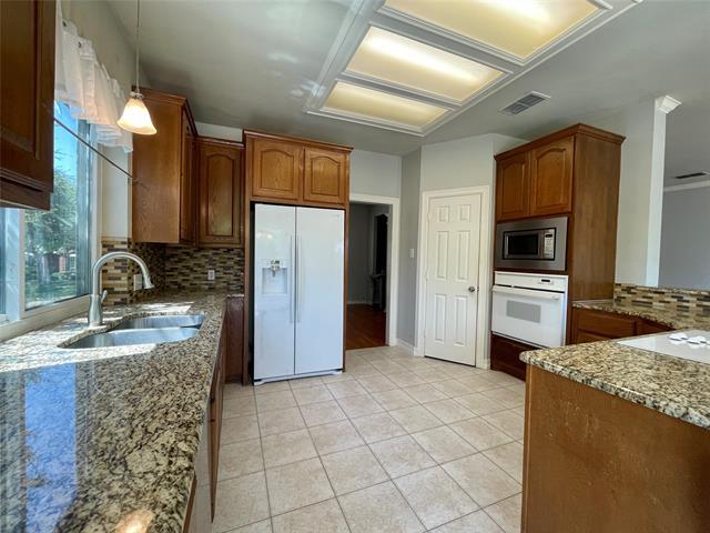 Foto del edificio - 8117 Sunscape Ln S