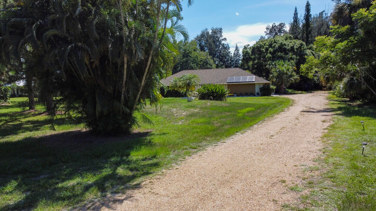 Primary Photo - 1974 SW St Andrews Dr