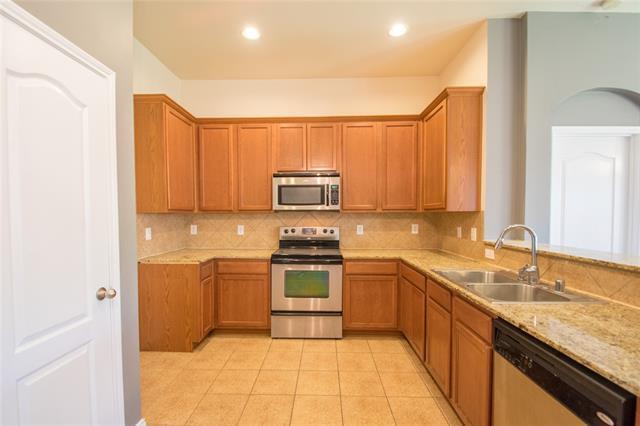 Foto del edificio - 2716 Triple Crown Ln