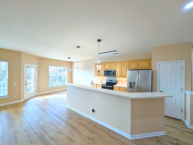 Building Photo - 15029 Santa Lucia Dr