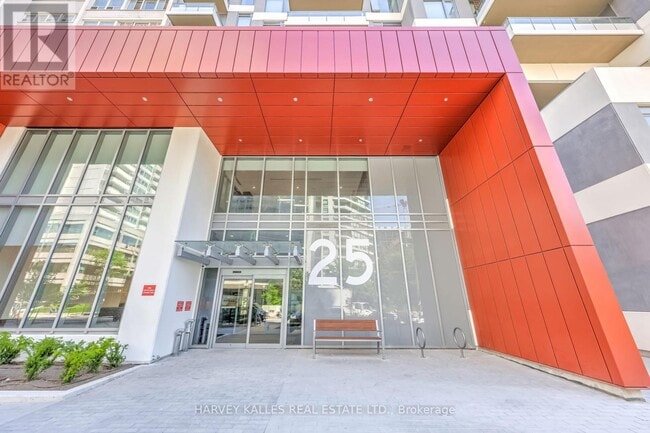 Building Photo - 25 Holly St