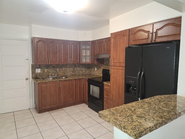 Foto del edificio - 410 SW 11th Ave