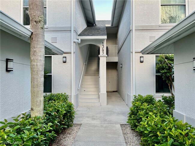 Building Photo - 1345 Charleston Square Dr