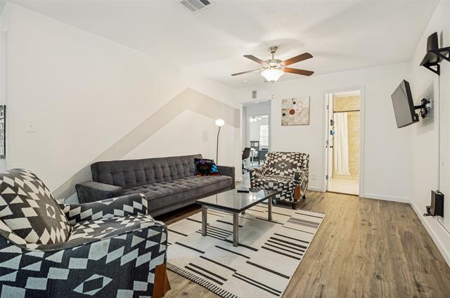 Foto del edificio - 2214 Pine St